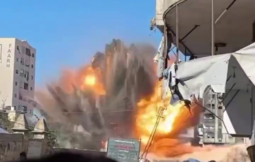 Thumbnail preview image for the video titled: Live airstrike on Al-Israa camp in Gaza City