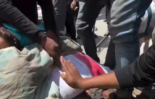 Thumbnail preview image for the video titled: Casualties following an Israeli strike as civilians were fetching food