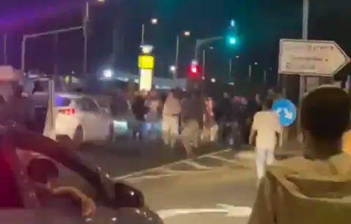 Thumbnail preview image for the video titled: Israelis block aid trucks headed to Gaza