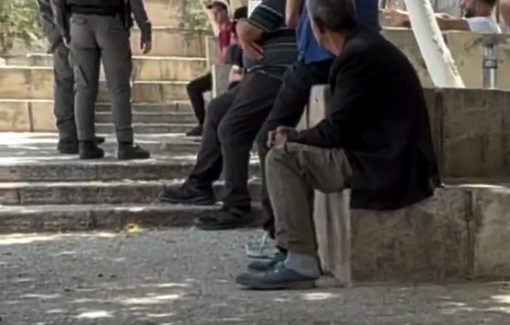 Thumbnail preview image for the video titled: Israeli policy represses Muslims from praying at Al-Aqsa while allowing Jews to desecrate it