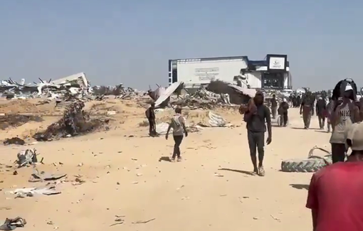 Thumbnail preview image for the video titled: Extensive destruction caused by Israel in Qizan Abu Rashwan, Khan Yunis