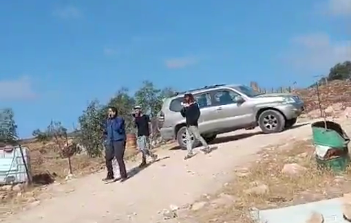 Thumbnail preview image for the video titled: Israeli settlers storm the Shukara community east of Duma town, south of Nablus,