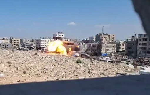 Thumbnail preview image for the video titled: Non-stop violent Israeli airstrikes on Gaza City