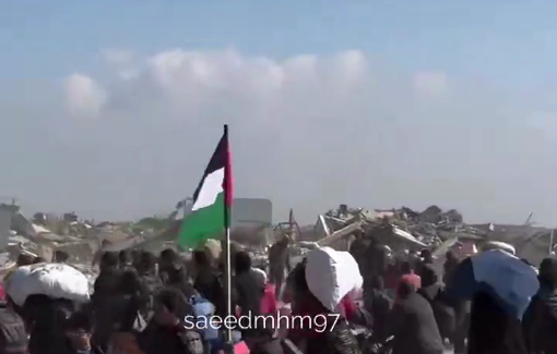 Thumbnail preview image for the video titled: Thousands of forcibly displaced Palestinians return to northern Gaza via Al-Rashid Street