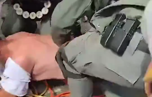 Thumbnail preview image for the video titled: Israeli Border Police brutalised a Palestinian elder resisting against confiscation in Silwan
