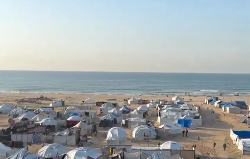 Thumbnail preview image for the video titled: Stolen childhood in the tent camps in Gaza