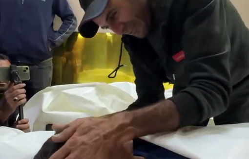 Thumbnail preview image for the video titled: A grieving father bids farewell to his daughter, killed by an Israeli strike despite the ceasefire