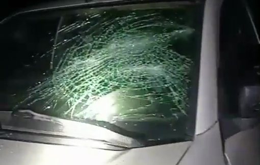 Thumbnail preview image for the video titled: Israeli settlers attacked civilians’ vehicles in the “Hammamat al-Maleh” area of the northern Jordan Valley