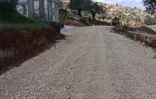 Thumbnail preview image for the video titled: Terror attack by a gang of settlers in Qusra