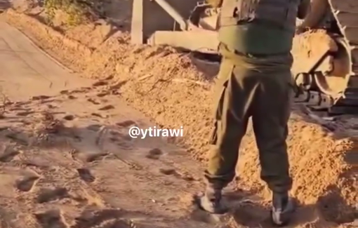 Thumbnail preview image for the video titled: A soldat from Combat Engineering Corps showing firing on Palestinian homes for fun