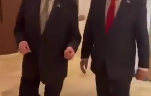 Thumbnail preview image for the video titled: US Ambassador in Israel Huckabee serve propaganda of Netanyahu with an makeshift video