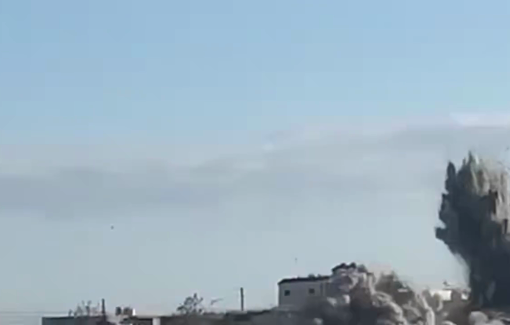 Thumbnail preview image for the video titled: Heavy Israeli airstrikes target the highways of Zifta and Al-Musaylih towns in Nabatieh