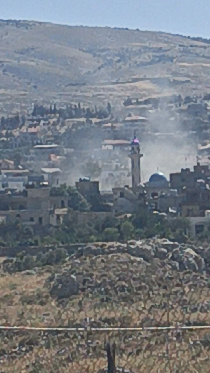 Thumbnail preview image for the video titled: Sohmor, west Beqaa, was attacked with Israeli drone strikes and warplanes