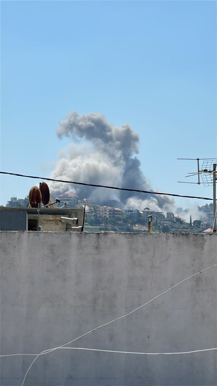 Thumbnail preview image for the video titled: The massive Israeli bombing on Chehour, central Litani area, devastated a residential neighborhood