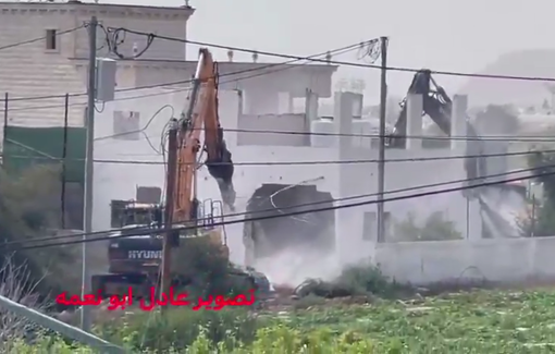 Thumbnail preview image for the video titled: Israeli bulldozers demolish several homes in the village of Al-Duyuk Al-Tahta