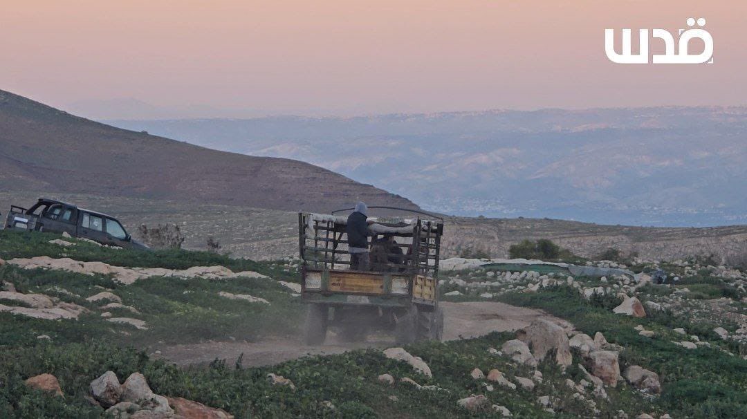 Thumbnail preview image for the video titled: Palestinians in Khirbet Yerza being forced to flee from the area due to ongoing Israeli settler attacks