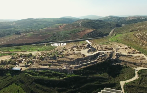 Thumbnail preview image for the video titled: The US-Israeli settler Eliana Passentin justifies the appropriation of Palestinian land and heritage through the Bible