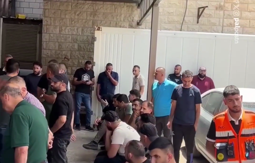 Thumbnail preview image for the video titled: Relatives of the 4 Palestinian executed by Israelis in Tell waiting for the funeral procession in Nablus