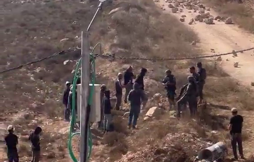Thumbnail preview image for the video titled: First MAGAV attempt to evacuate the settlers besieging Palestinian house in Qusra
