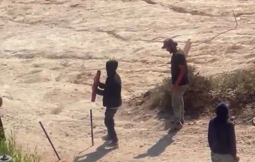 Thumbnail preview image for the video titled: First MAGAV attempt to evacuate the settlers besieging Palestinian house in Qusra