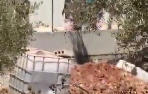 Thumbnail preview image for the video titled: Hundreds of soldiers evacuated 16 Qusra families from their homes, under the pretext of preventing “friction” with settlers