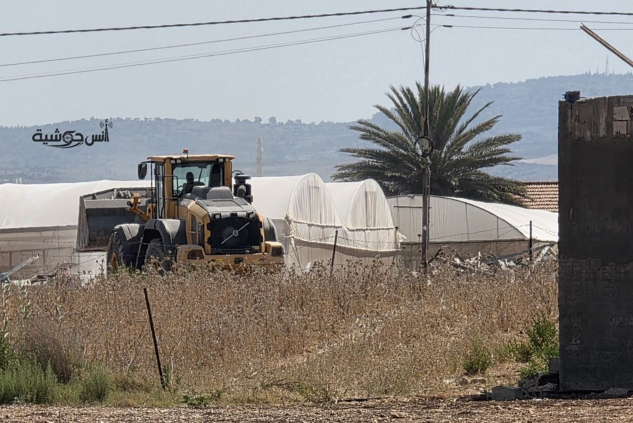 Thumbnail preview image for the video titled: Israeli forces demolished Palestinian businesses in Aba Al-Sharquiya to clear the way for the return of settler families to Ganim settlement