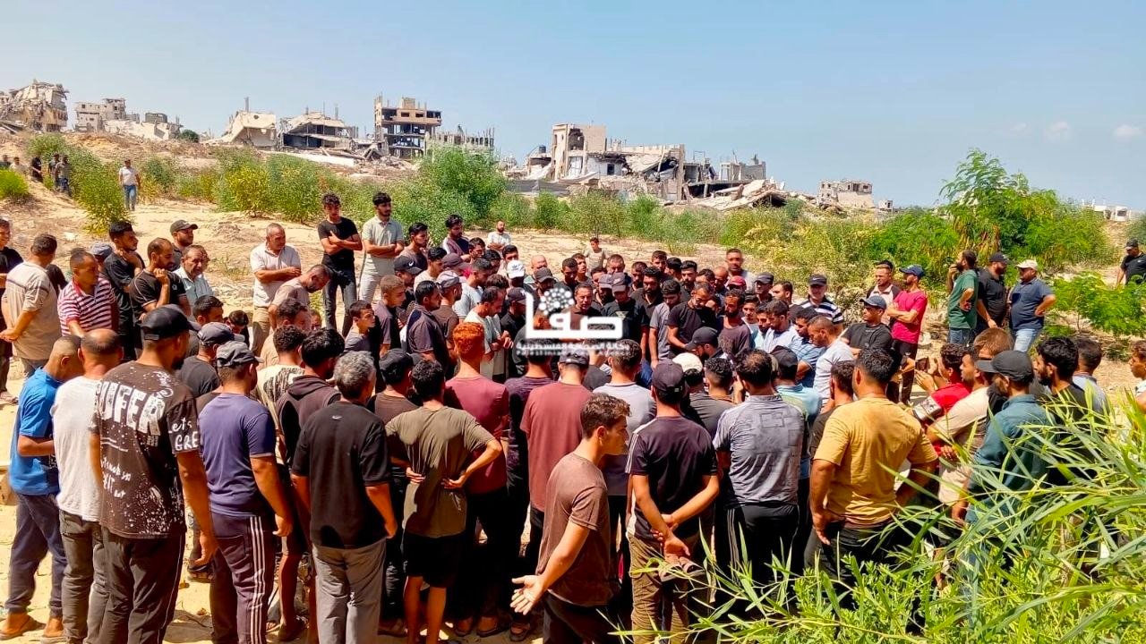 Thumbnail preview image for the video titled: Burial of Palestinians killed by Israel at Gaza Port cafe