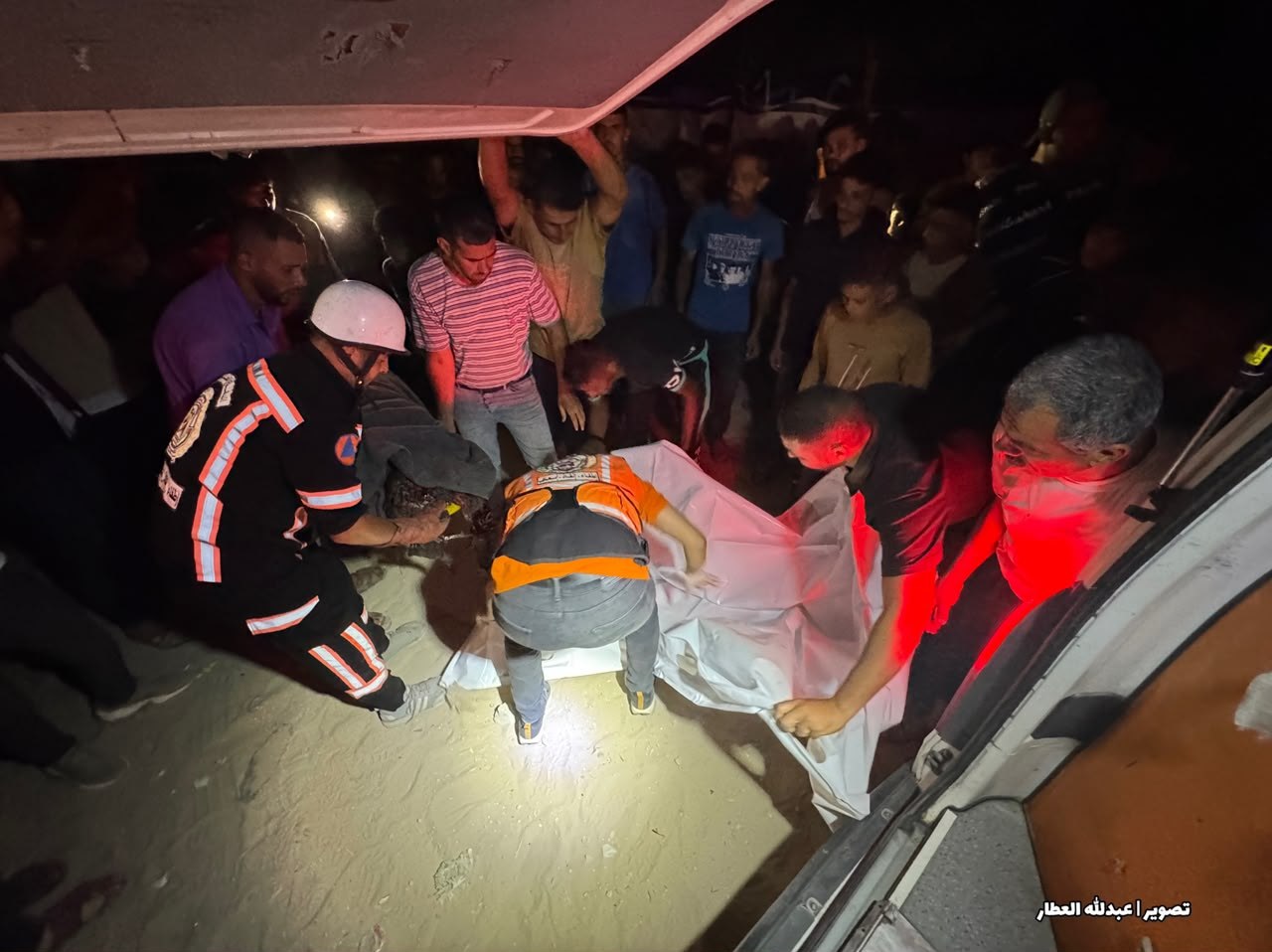 Thumbnail preview image for the video titled: Recovery of bodies of Palestinians killed by Israeli strike on tent in Khan Younis